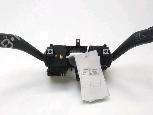 Used Steering column stalk VW UP! (121, 122, BL1, BL2, BL3, 123) 1.0 (60 hp) 18477977