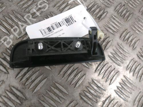 front-right-exterior-door-handle-suzuki-jimny-closed-off-road-vehicle-a6g-15-allgrip-jb74w-8280181a045pk-2018-18206530 main image