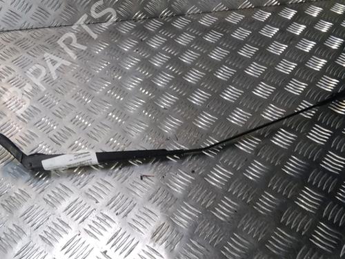 Used Front windshield wiper arm PEUGEOT 407 (6D_) 2.0 16V (6DRFJC, 6DRFJE, 6DRFJF) (140 hp) 19069938