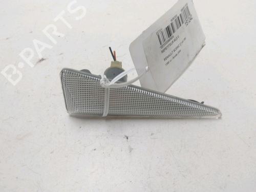 Used Left side indicator Left side indicator 19785284 19785284