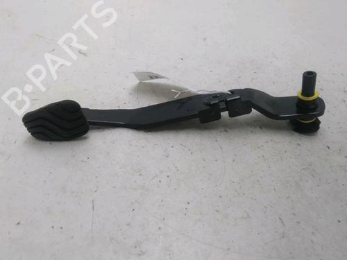Used Break pedal RENAULT CLIO V (B7_) 1.0 TCe 100 (B7MT) (101 hp) 28121225