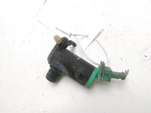 Used Washer pump PEUGEOT 206 Hatchback (2A/C) 1.4 i (75 hp) 20128912