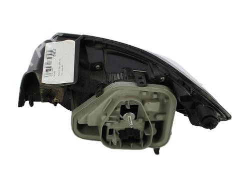 left-taillight-peugeot-208-ii-ub_-up_-uw_-uj_-2019-30768173 main image