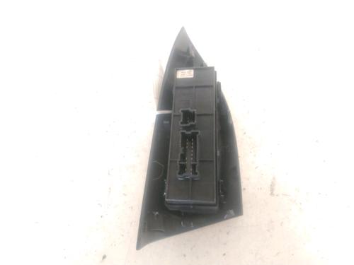 Used Left front window switch Left front window switch NISSAN JUKE (F15) 1.5 dCi (110 hp) 27332414 27332414