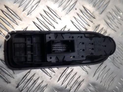 Used Left front window switch PEUGEOT 308 I (4A_, 4C_) 1.6 HDi (90 hp) 13411191