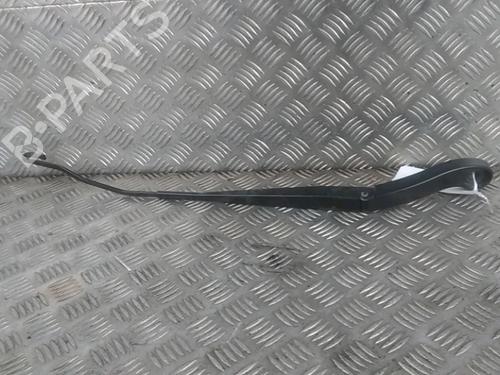 Used Front windshield wiper arm Front windshield wiper arm 24945654 24945654