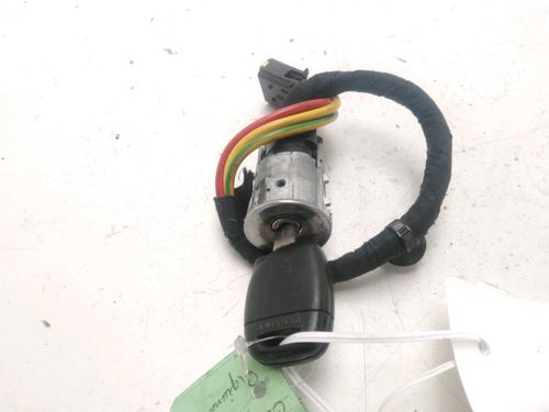 Used Ignition barrel RENAULT CLIO II (BB_, CB_) 1.2 (BB0A, BB0F, BB10, BB1K, BB28, BB2D, BB2H, CB0A,... (58 hp) 22399625