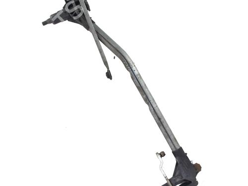 front-wipers-mechanism-renault-megane-iii-hatchback-bz01_-b3_-2008-37226862 main image