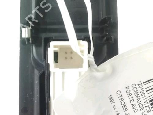 Interruttore CITROËN JUMPY III Van (V_) 2.0 BlueHDi 120 (122 hp) 33009022