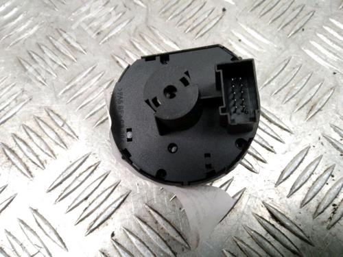 Used Headlight switch Headlight switch VW GOLF VI (5K1) 1.6 TDI (105 hp) 17176225 17176225