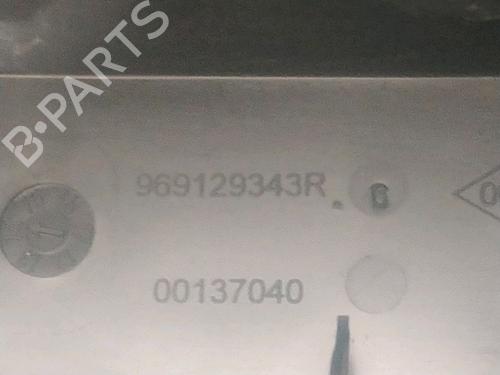Middle console RENAULT CAPTUR I (J5_, H5_) 1.5 dCi 90 (J5N4, J5M5, J5MW, J5M6, J5AL, J5AJ) | BP26608470I22 - Image 2