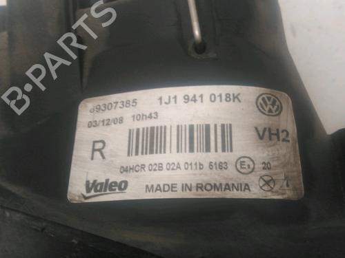 Used Right headlight VW GOLF IV (1J1) 1.9 TDI (101 hp) 25930510