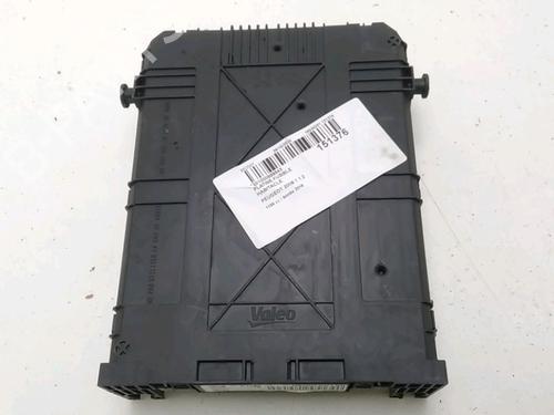 Used Fuse box Fuse box PEUGEOT 2008 I (CU_) 1.2 THP 110 / PureTech 110 (110 hp) 20977293 20977293