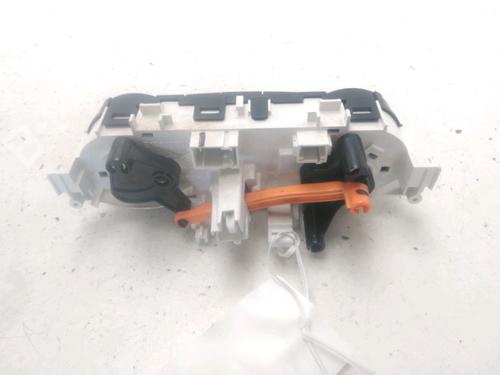 Commande Chauffage PEUGEOT 208 I (CA_, CC_) 1.0 VTi (68 hp) 28121240
