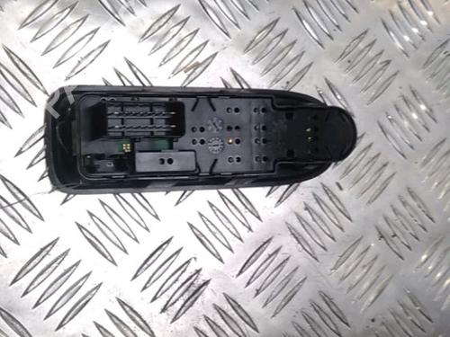 Used Left front window switch CITROËN C3 II (SC_) 1.6 HDi (92 hp) 13081871