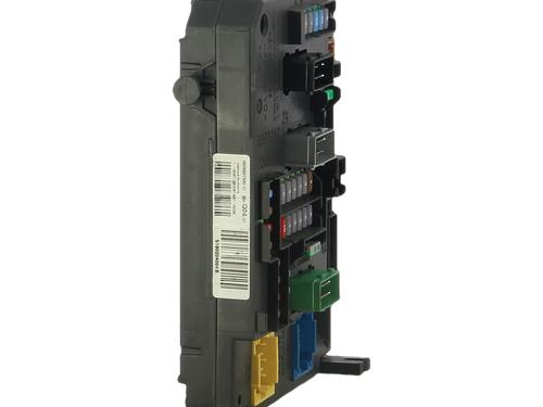 Fuse box CITROËN C4 Picasso II 2.0 BlueHDi 150 | BP38077368E1 - Image 4