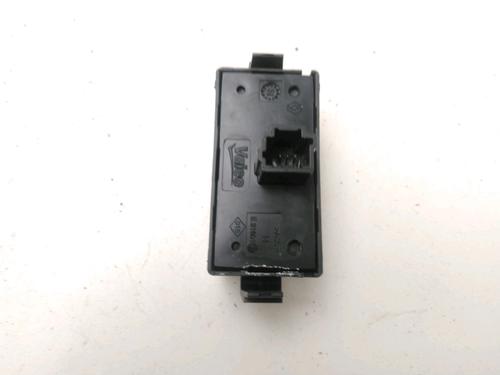 Used Warning switch DACIA DOKKER MPV (KE_) 1.5 Blue dCi 95 (KEJL) (95 hp) 19748391