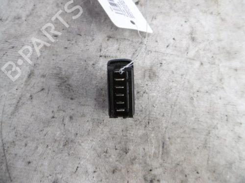 Used Switch RENAULT CLIO II (BB_, CB_) [1998-2016]  23181163