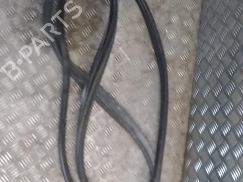 Used Rubber door seal PEUGEOT EXPERT Van (VF3A_, VF3U_, VF3X_) 1.6 HDi 90 8V (90 hp) 27643750