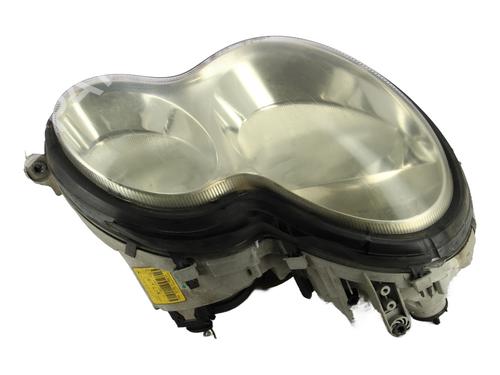 Used Right headlight MERCEDES-BENZ C-CLASS (W203) C 220 CDI (203.008) (150 hp) 31031275