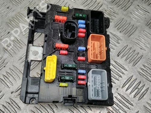 Used Fuse box PEUGEOT 207 (WA_, WC_) 1.4 16V (88 hp) 13093966
