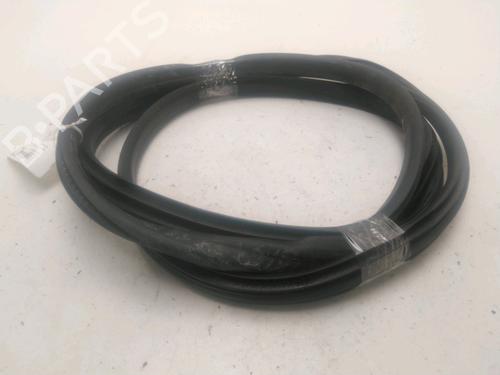 Used Rubber door seal RENAULT CLIO IV (BH_) 1.5 dCi 90 (90 hp) 26917440