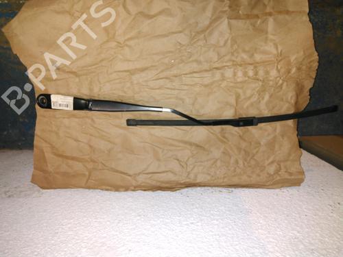 Used Front windshield wiper arm BMW X1 (F48) sDrive 16 d (116 hp) 18780310