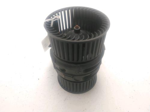 Used Heater blower motor RENAULT MEGANE III Hatchback (BZ0/1_, B3_) 1.5 dCi (BZ09, BZ0D, BZ1W, BZ29, BZ14) (110 hp) 26197615