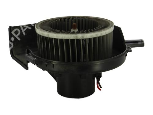 Used Heater blower motor VW POLO V (6R1, 6C1) 1.2 TDI (75 hp) 32400006