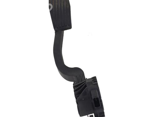 pedal-opel-corsa-e-x15-2014-35936206 main image
