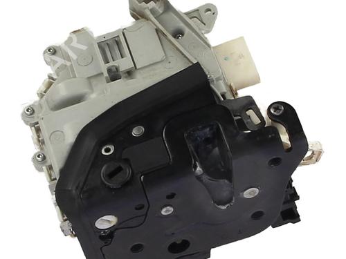 Used Rear left lock Rear left lock AUDI A3 Sportback (8VA, 8VF) 1.6 TDI (105 hp) 32178900 32178900