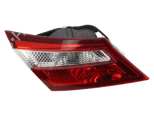 Feu de coffre gauche RENAULT LATITUDE (L70_) 2.0 dCi 175 (L70Y, L734) (173 hp) 31865736