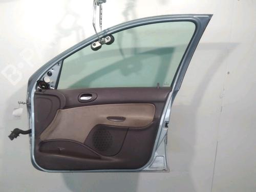 Used Right front door PEUGEOT 206 Hatchback (2A/C) 1.6 16V (109 hp) 27530991
