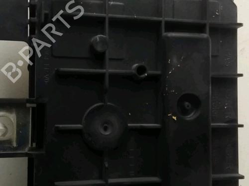 Used Fuse box Fuse box PEUGEOT PARTNER Box Body/MPV 1.6 HDi (75 hp) 33998057 33998057