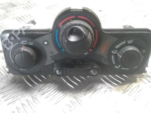 Used Climate control RENAULT MEGANE II (BM0/1_, CM0/1_) 1.5 dCi (BM02, BM13, BM2A, CM02, CM13) (101 hp) 16449818