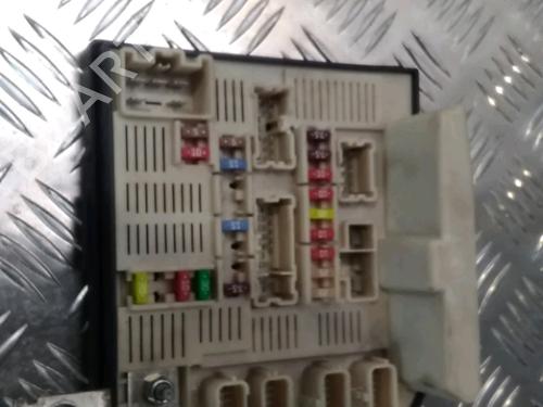 Used Fuse box RENAULT MEGANE II (BM0/1_, CM0/1_) 1.5 dCi (BM1E, CM1E) (106 hp) 13078543