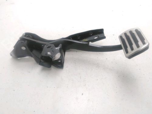 Used Break pedal Break pedal LAND ROVER RANGE ROVER EVOQUE (L538) 2.2 D 4x4 (190 hp) 28331070 28331070