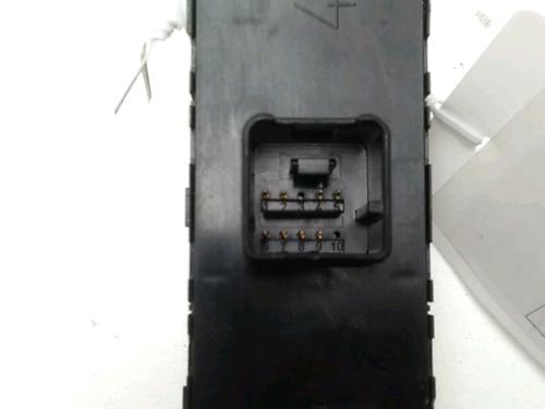 Used Left front window switch Left front window switch 17658023 17658023