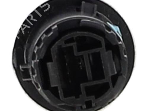 switch-renault-kadjar-ha_-hl_-2015-30291038 main image