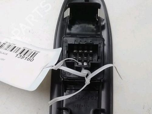 Used Left front window switch Left front window switch PEUGEOT 208 I (CA_, CC_) 1.2 VTi 68 / PureTech 68 (68 hp) 18544083 18544083