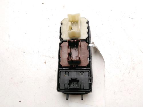 Used Left front window switch Left front window switch DACIA DUSTER (HM_) 1.5 dCi 110 (HMAB) (109 hp) 30768127 30768127
