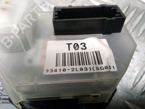 Used Steering column stalk HYUNDAI i30 (FD) 1.6 CRDi (90 hp) 13079765