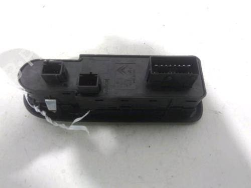Used Left front window switch Left front window switch PEUGEOT 508 SW I (8E_) 2.0 HDi (140 hp) 26590748 26590748