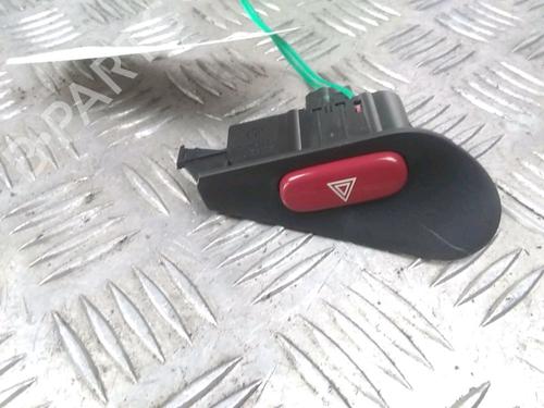 Used Warning switch PEUGEOT 406 Coupe (8C) 2.2 HDI (133 hp) 13079294