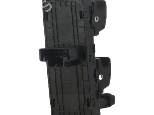 Left front window switch VW POLO VI (AW1, BZ1, AE1) 1.6 TDI | BP39698771I27 - Image 2