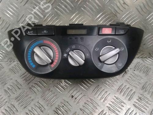 Used Climate control TOYOTA RAV 4 II (_A2_) 2.0 D 4WD (CLA20_, CLA21_, CLA20R, CLA21R) (116 hp) 11713263