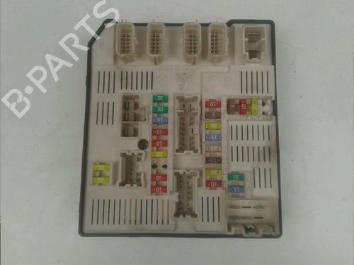 Used Fuse box RENAULT MEGANE III Hatchback (BZ0/1_, B3_) 1.5 dCi (BZ09, BZ0D, BZ1W, BZ29, BZ14) (110 hp) 15747805