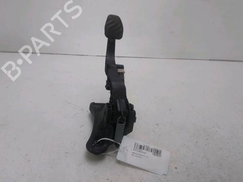 Used Clutch pedal Clutch pedal RENAULT CLIO V (B7_) 1.0 TCe 100 (B7MT) (101 hp) 28086796 28086796
