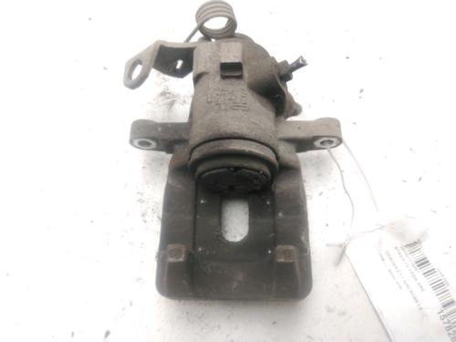 Venstre bremsecaliper bak CITROËN C3 AIRCROSS II (2R_, 2C_) 1.2 PureTech 110 (2RHNZB, 2RHNZW, 2RHNPX, 2RHNPJ) (110 hp) 28594162