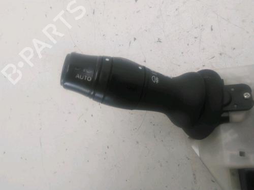 Used Steering column stalk RENAULT MEGANE III Grandtour (KZ0/1) 1.5 dCi (KZ09, KZ0D, KZ1G, KZ29, KZ14, KZ1W, KZ10, KZ1F,... (110 hp) 27268304